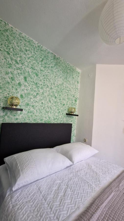 Nina Apartment